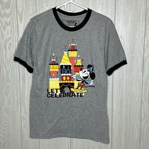 Disney Cast‎ Exclusive 90th anniversary Tshirt size small